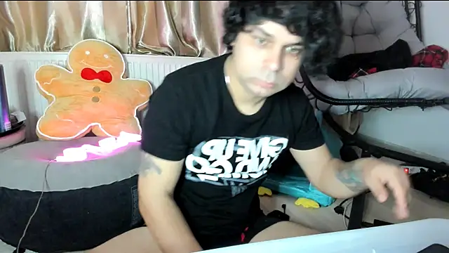 LorenzoBoy99 online show from January 10, 8:48 pm