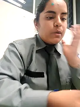 Snapshot of Isabel_3 chatting on February 18, 1:58 am Isabel 3 online show from February 18, 1:58 am