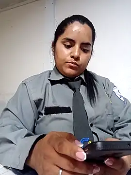 Snapshot of Isabel_3 chatting on February 19, 1:13 am Isabel 3 online show from February 19, 1:13 am