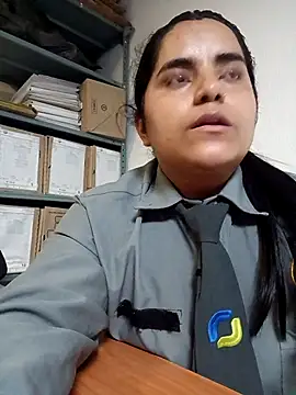 Isabel 3 online show from April 24, 2:35 am