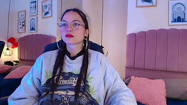 Hanabie  online show from April 8, 3:19 am