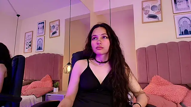 Hanabie  online show from February 12, 3:28 am