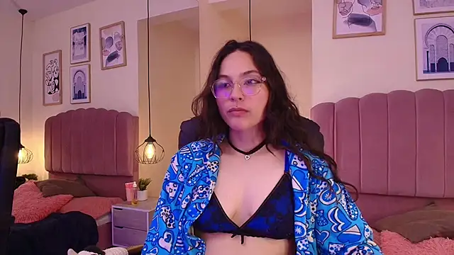 Hanabie  online show from February 5, 3:13 am