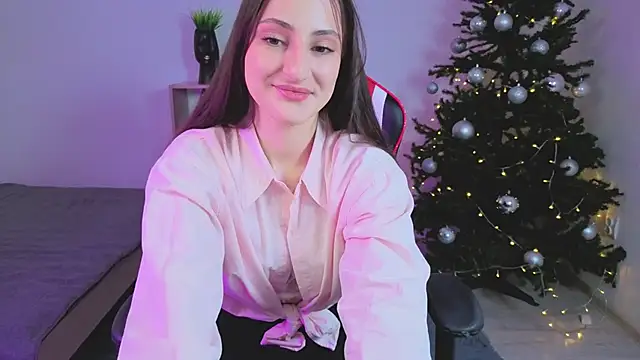 Snapshot of Extra_charm chatting on January 9, 8:21 am Extra charm online show from January 9, 8:21 am