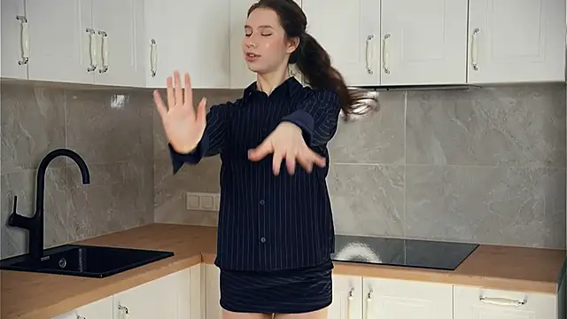 Snapshot of MargeLefevers chatting on January 13, 6:39 am MargeLefevers online show from January 13, 6:39 am