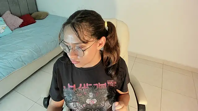 rosse taylorx1 online show from April 30, 7:21 pm