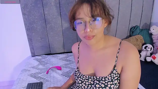 rosse taylorx1 online show from March 5, 6:48 pm