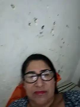 Snapshot of PatriciaGrajales chatting on April 28, 4:33 pm PatriciaGrajales online show from April 28, 4:33 pm