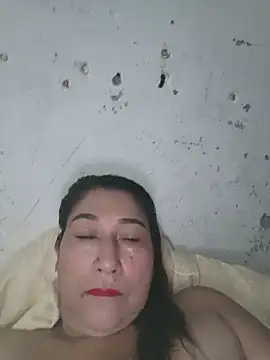 Snapshot of PatriciaGrajales chatting on May 21, 3:42 pm PatriciaGrajales online show from May 21, 3:42 pm