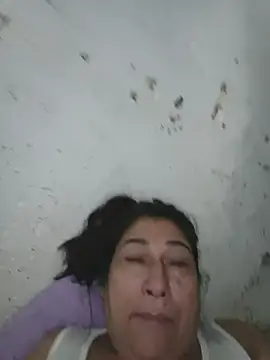 Snapshot of PatriciaGrajales chatting on June 1, 2:06 pm PatriciaGrajales online show from June 1, 2:06 pm