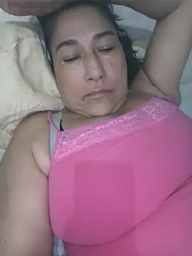 Snapshot of PatriciaGrajales chatting on May 6, 4:00 pm PatriciaGrajales online show from May 6, 4:00 pm