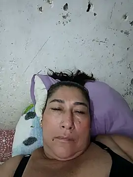 Snapshot of PatriciaGrajales chatting on May 8, 8:23 pm PatriciaGrajales online show from May 8, 8:23 pm