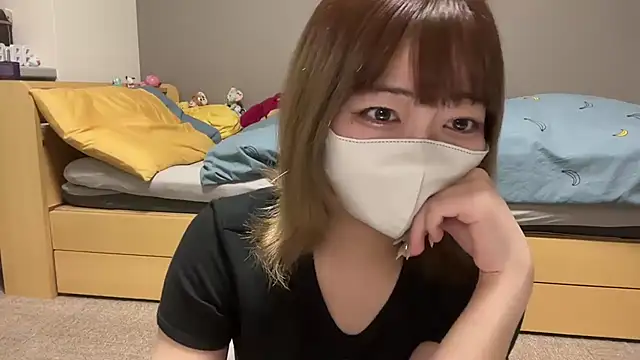 koko xoxo online show from March 18, 1:35 pm