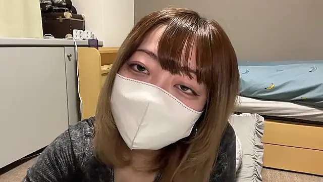 koko xoxo online show from April 2, 1:40 pm