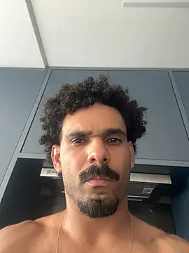 Gustavo17model online show from January 8, 7:31 pm