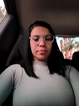 Snapshot of AntonelaVasquez chatting on February 4, 10:27 pm AntonelaVasquez online show from February 4, 10:27 pm