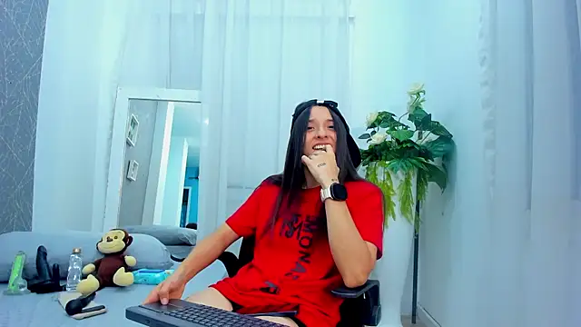 Snapshot of ViictoriiaSaenz chatting on February 14, 4:23 am ViictoriiaSaenz online show from February 14, 4:23 am