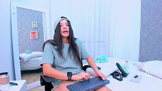 ViictoriiaSaenz online show from March 25, 5:07 am