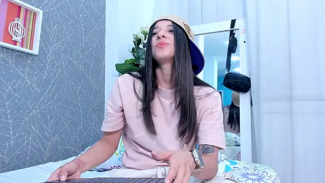 ViictoriiaSaenz online show from May 24, 6:02 am