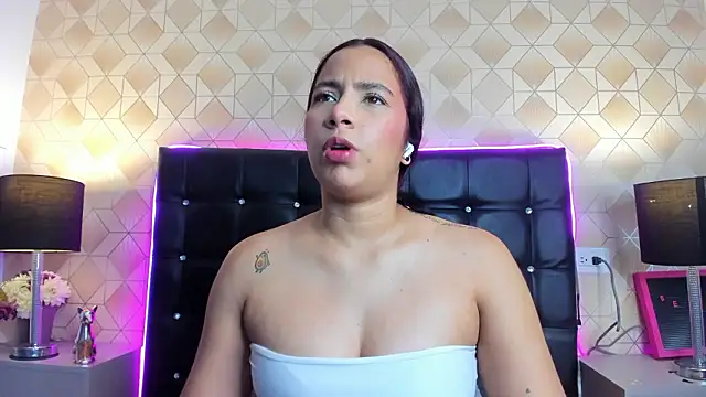 Alexxa Carter online show from February 19, 7:11 pm