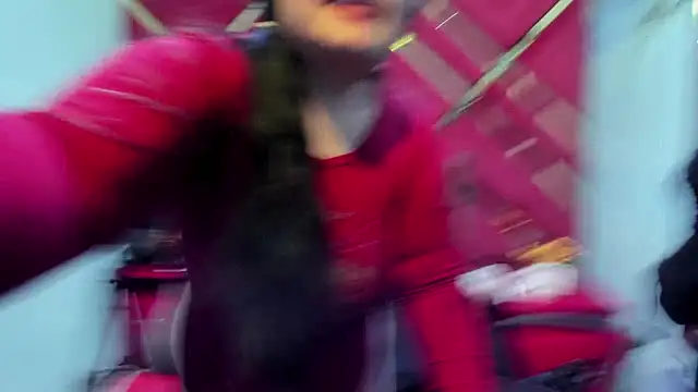 Snapshot of MiaRouss69 chatting on February 10, 3:49 am MiaRouss69 online show from February 10, 3:49 am