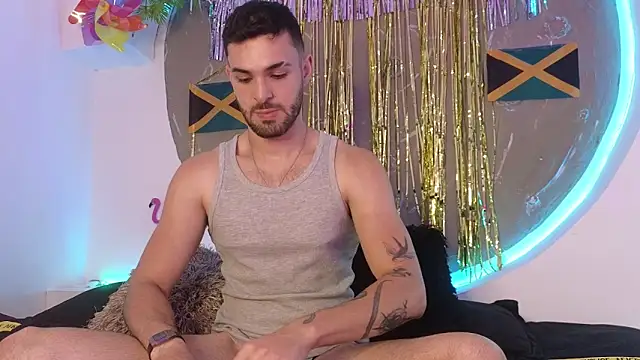 Apolo lux1 online show from April 8, 8:10 pm