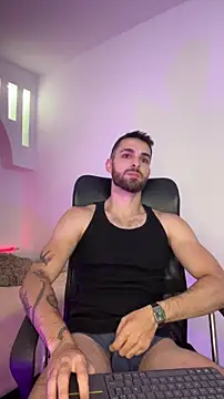 Snapshot of Apolo_lux1 chatting on February 27, 8:30 pm Apolo lux1 online show from February 27, 8:30 pm