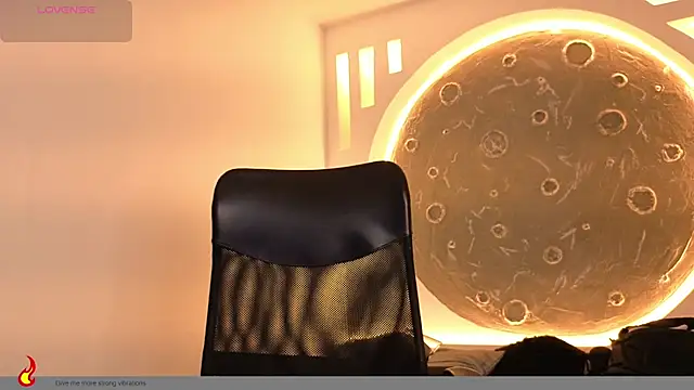 Snapshot of Apolo_lux1 chatting on July 12, 7:47 pm Apolo lux1 online show from July 12, 7:47 pm