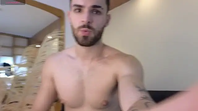 Snapshot of Apolo_lux1 chatting on February 3, 2:53 am Apolo lux1 online show from February 3, 2:53 am