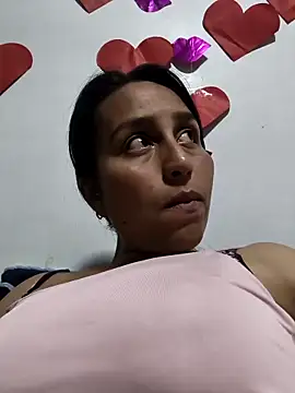 LunaRouuse  online show from February 26, 12:54 am