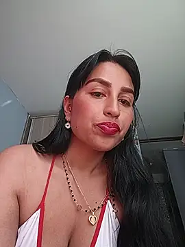 LunaRouuse  online show from July 28, 2:35 pm
