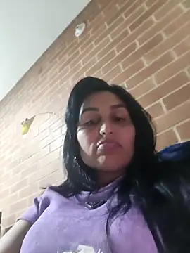 LunaRouuse  online show from March 31, 11:40 pm