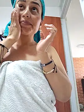 LunaRouuse  online show from February 21, 4:31 pm