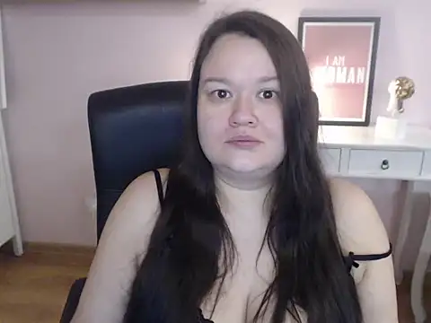 HollyDanceSoul online show from March 3, 7:37 am