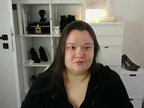 HollyDanceSoul online show from March 25, 7:08 am