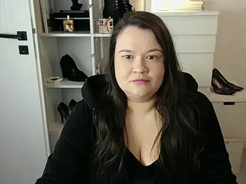 HollyDanceSoul online show from April 3, 4:19 am