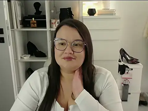 HollyDanceSoul online show from March 12, 3:38 pm