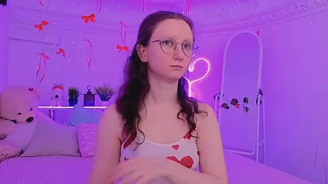 SunshineBlaze online show from February 7, 5:37 am