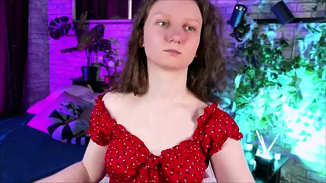 SunshineBlaze online show from April 17, 5:32 am