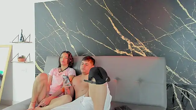 uncontrolled fire online show from February 21, 7:16 pm