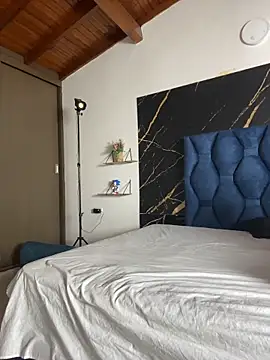 uncontrolled fire online show from March 28, 7:48 pm