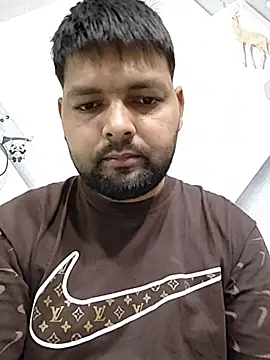 Pulkeet1433 online show from May 27, 9:33 pm