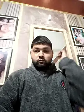 Snapshot of Pulkeet1433 chatting on February 7, 5:32 pm Pulkeet1433 online show from February 7, 5:32 pm