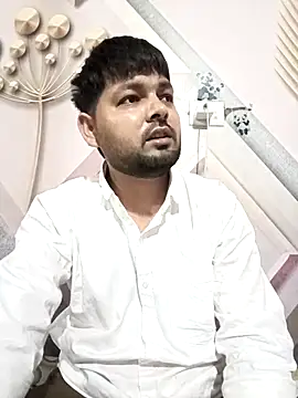 Snapshot of Pulkeet1433 chatting on April 6, 2:40 pm Pulkeet1433 online show from April 6, 2:40 pm