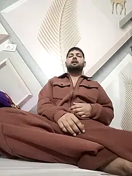 Snapshot of Pulkeet1433 chatting on February 13, 12:49 pm Pulkeet1433 online show from February 13, 12:49 pm