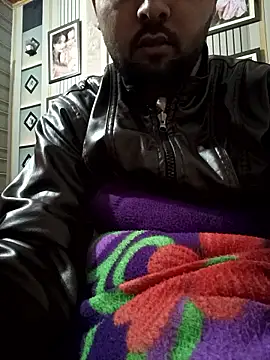 Snapshot of Pulkeet1433 chatting on January 13, 9:19 pm Pulkeet1433 online show from January 13, 9:19 pm