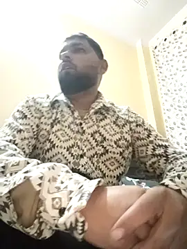 Snapshot of Pulkeet1433 chatting on January 16, 4:33 pm Pulkeet1433 online show from January 16, 4:33 pm