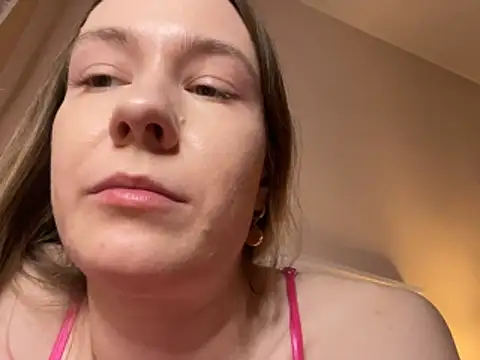 midnight ballerina  online show from April 8, 11:06 pm