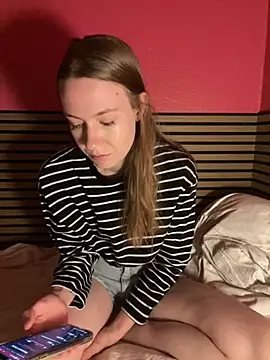 Snapshot of midnight_ballerina_ chatting on July 18, 8:17 pm midnight ballerina online show from July 18, 8:17 pm