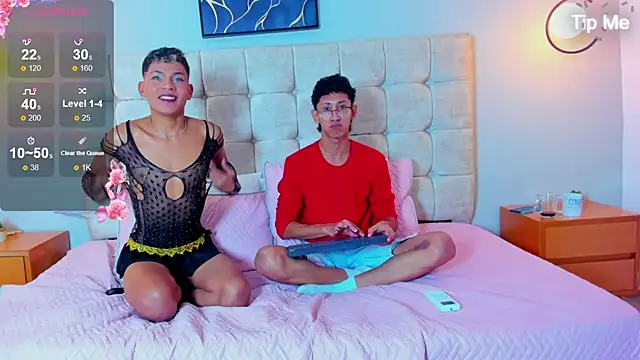 twink royale18 online show from January 12, 5:53 pm